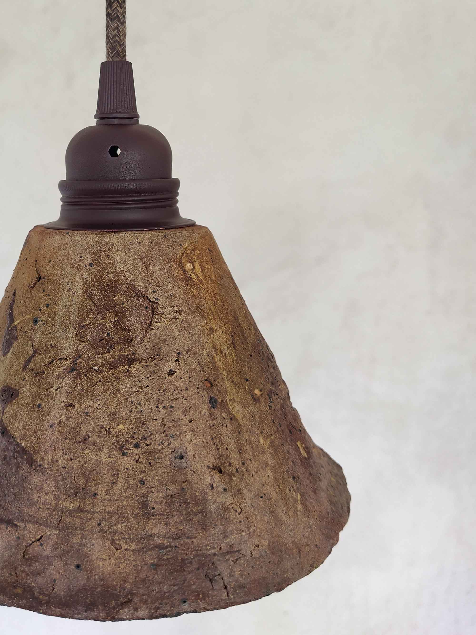 Lampe de chevet Wabi sabi unique en terre cuite