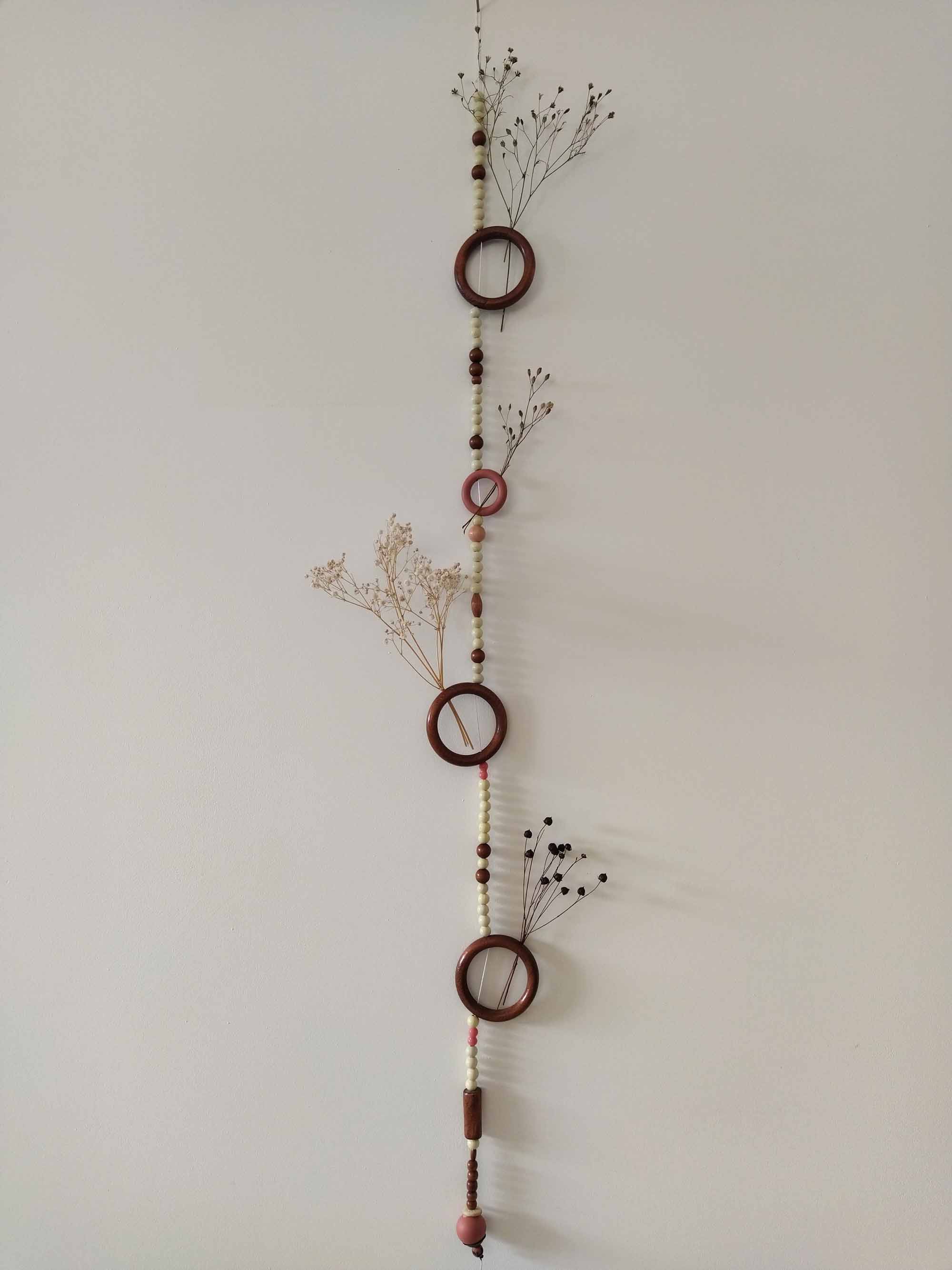 Collection Ronde des fleurs, décoration murale romantique à suspendre artisanale et upcyclée