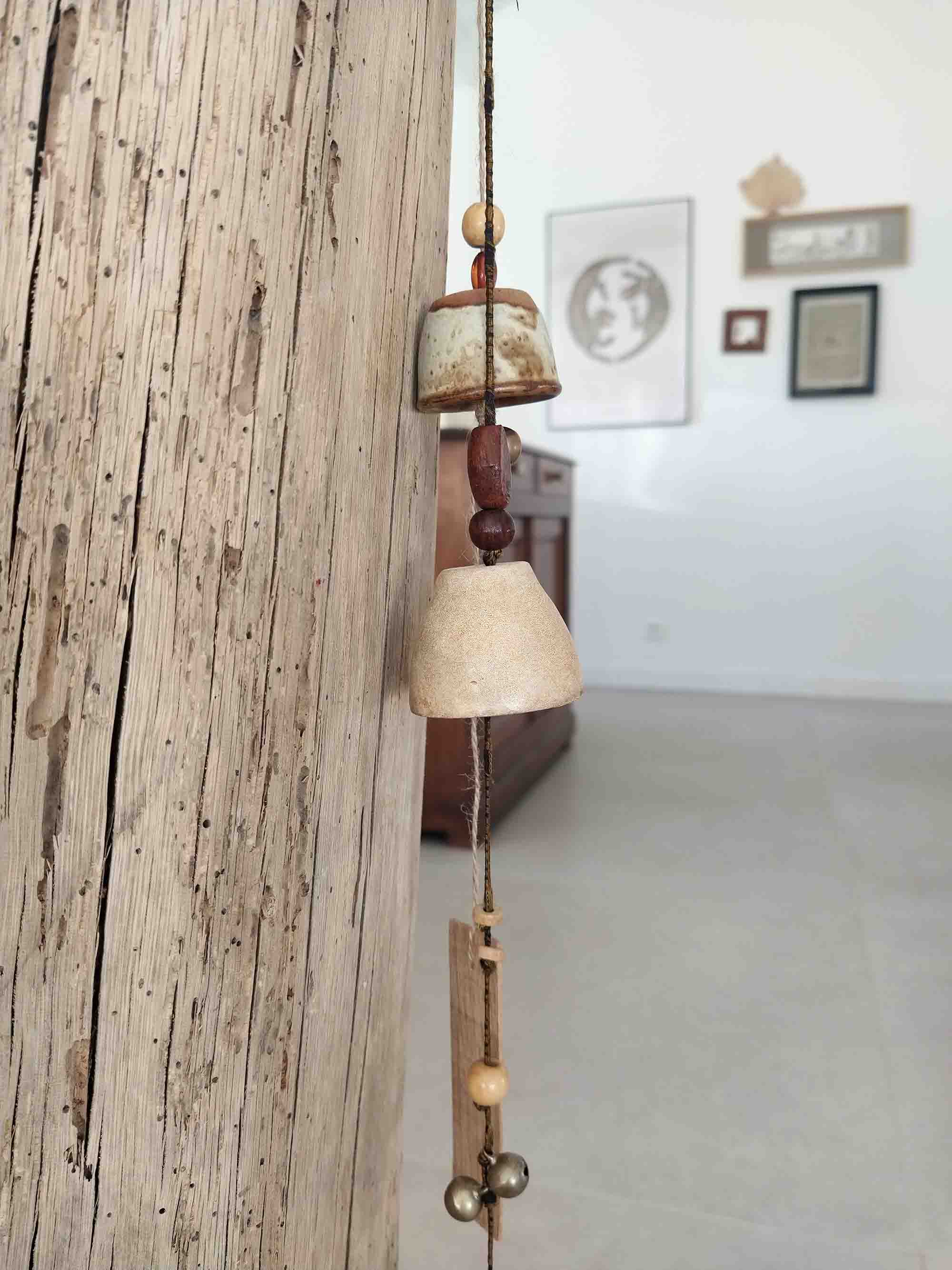 Décoration à suspendre son de cloche couleur crème naturel